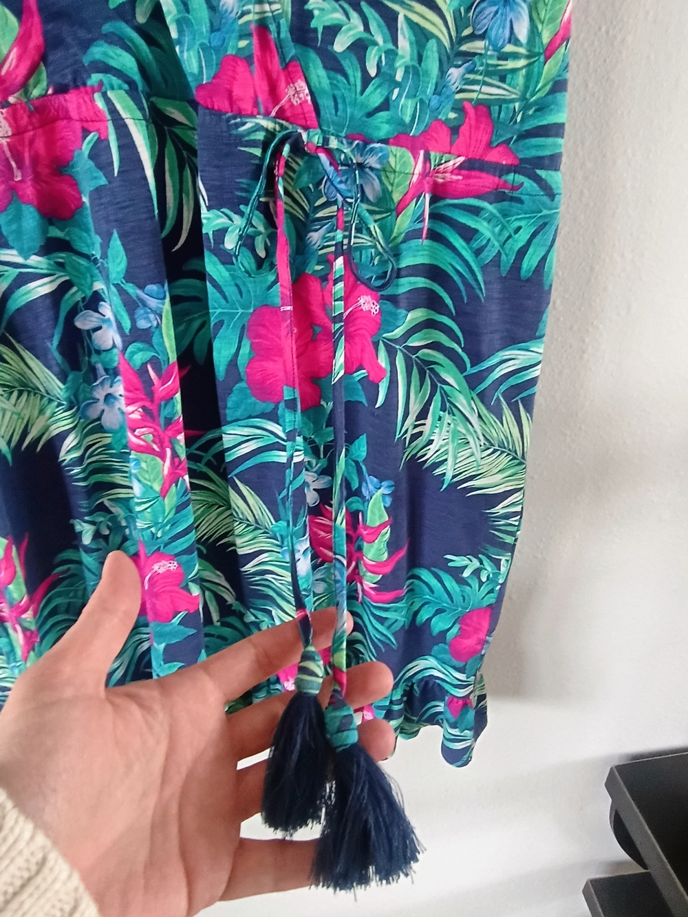 Tommy Bahama Tropical Hibiscus Palm Print Tassel Waist Resort Dress L Cruise 🌺 - Picture 3 of 9